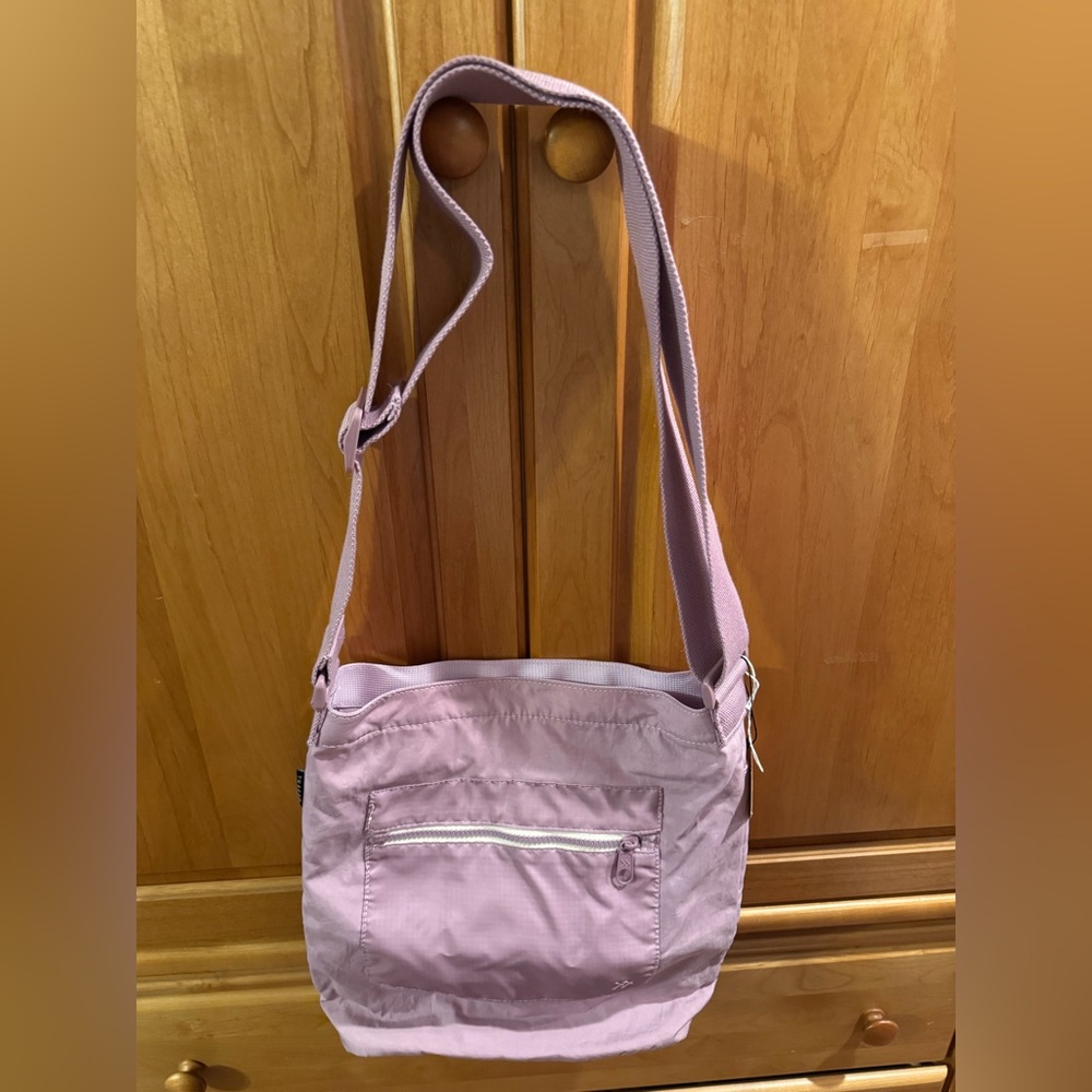 Soft Pink Casual Crossbody Bag with Front Zip Pocket